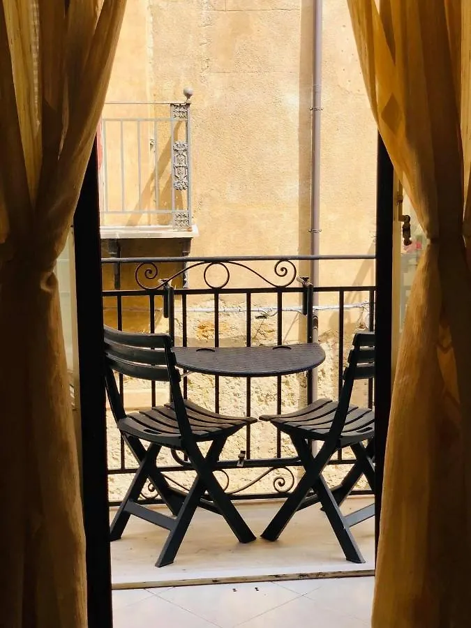 B&B Al Piazza Marina Palermo 2*,